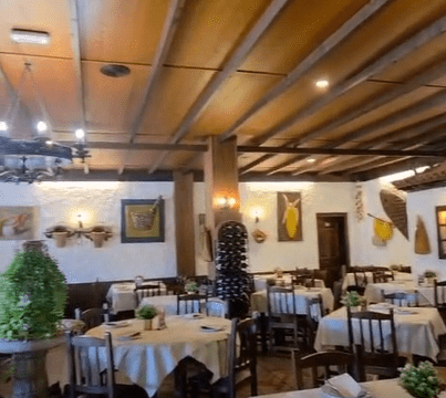mesón del norte interior 2