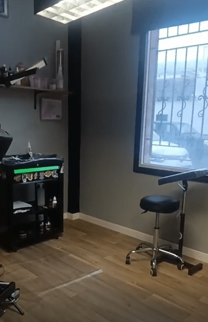 retroink tattoo interior 1